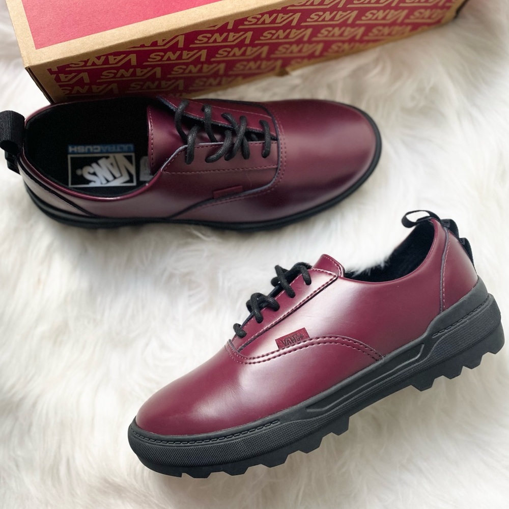 Vans Colfax Low Red Leather Shoes